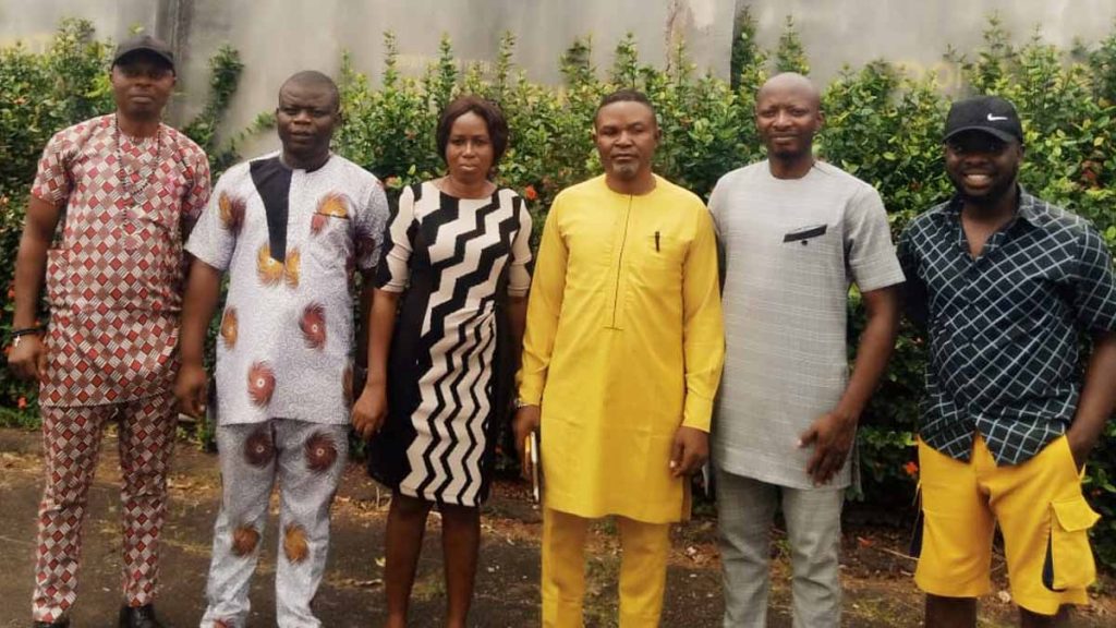 A cross section of Sports Writers Association of Nigeria (SWAN), Enugu Chapter with Chairman-elect, Gideon Iwueke after the election last week (Photo Credit: EMMANUEL CHINEDU)