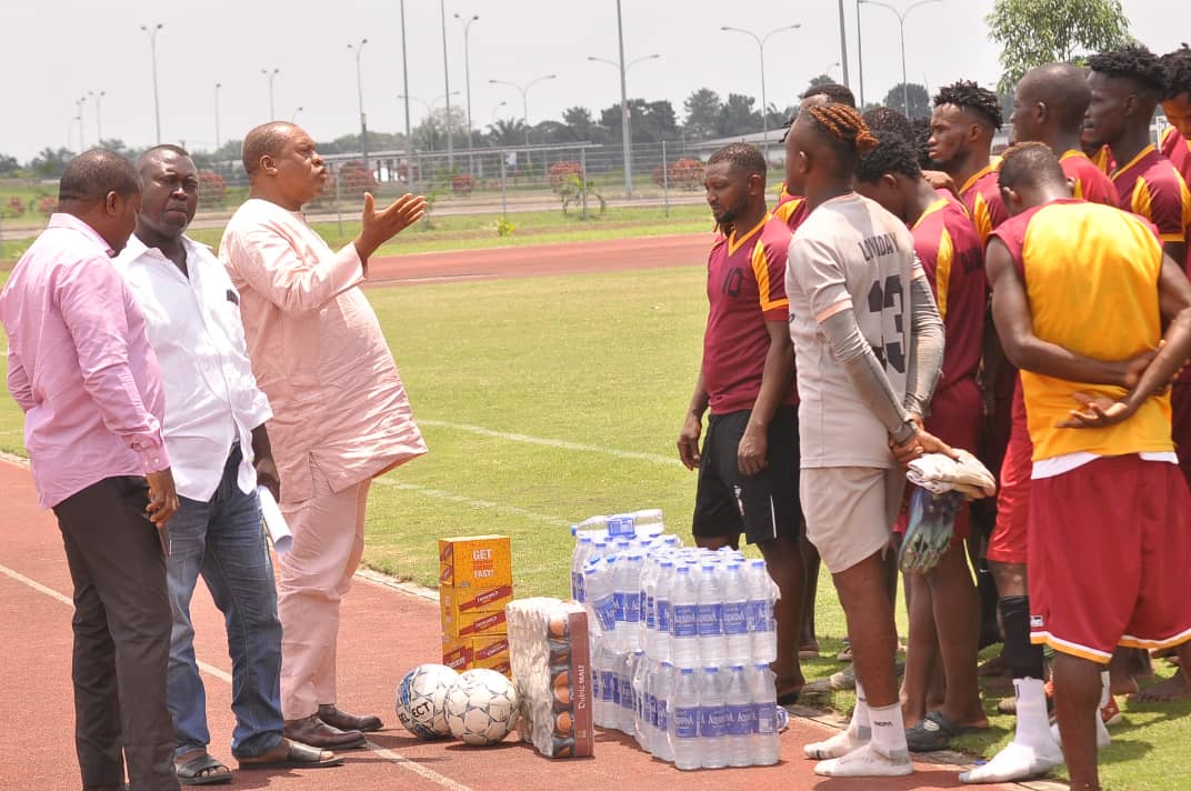 Utitofon Edoho donates equipment, entertainment items to Dakkada FC