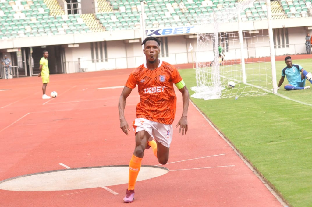 Akwa United captain Ubong Friday celebrates his goal against Shooting Stars in the NPFL on Sunday (Photo Credit: Jimoh Otisoro)