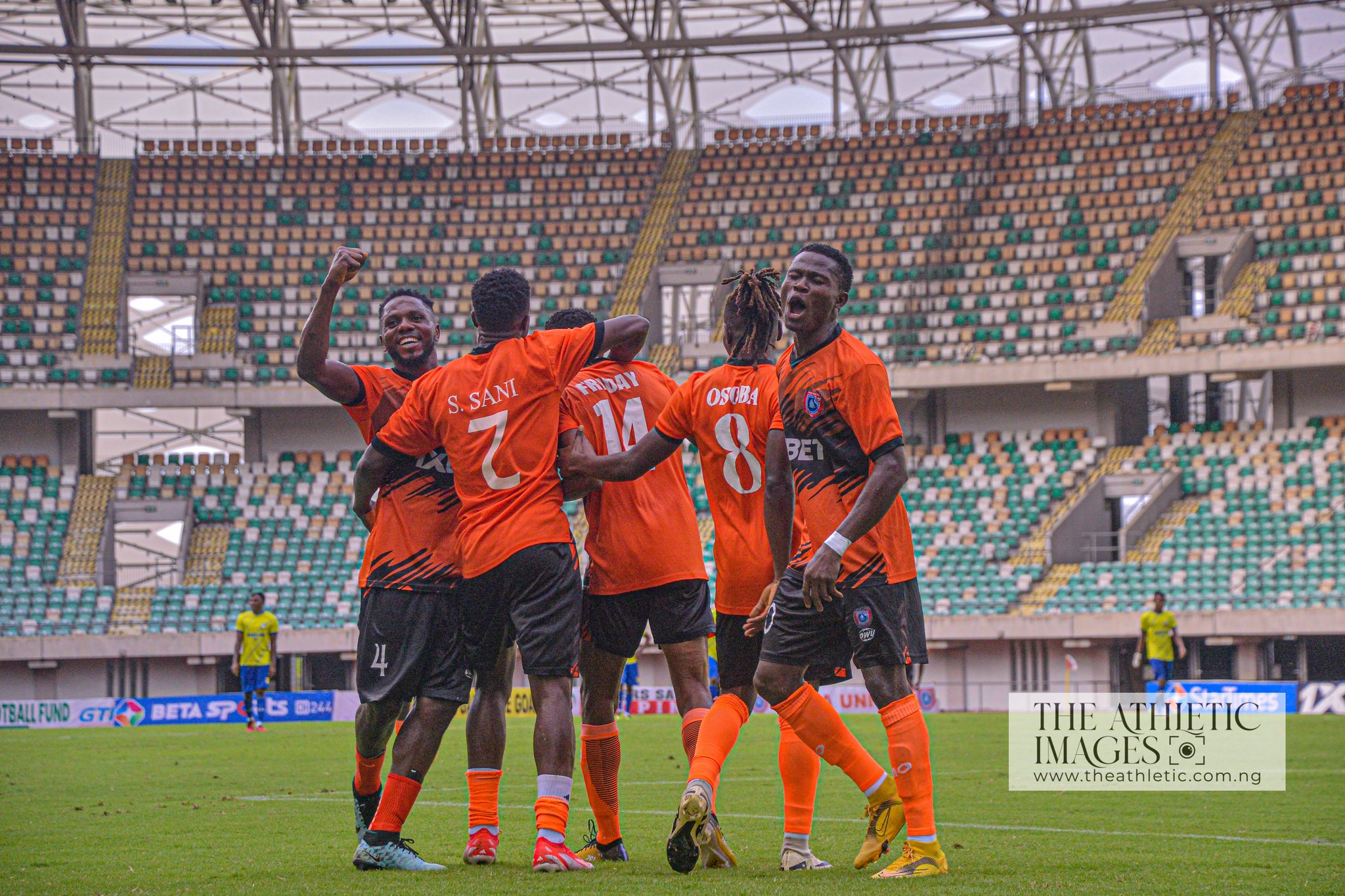 Akwa United earned a crucial 2-0 victory over Heartland FC in a dramatic NPFL clash at the Godswill Akpabio International Stadium, Uyo.