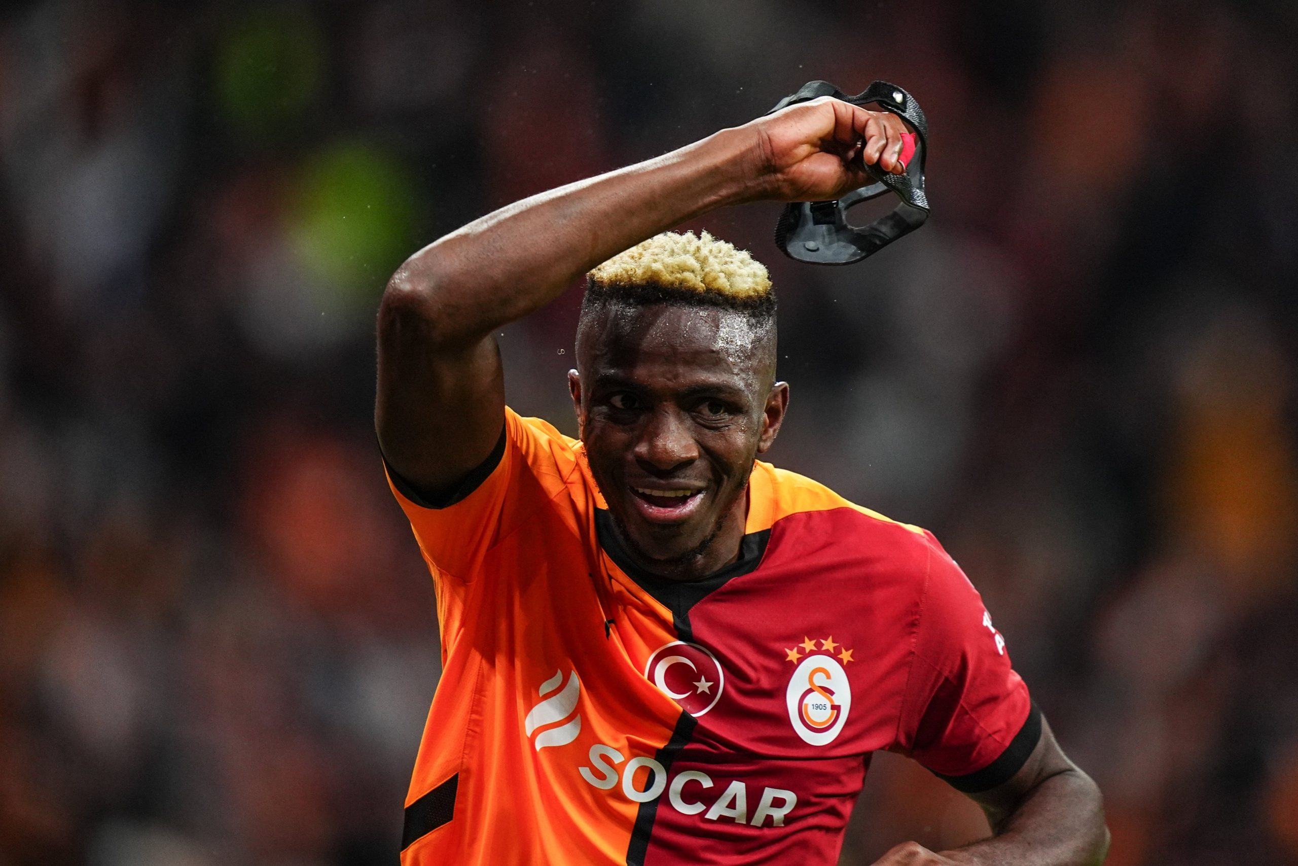 Galatasaray's quest to keep Nigerian striker Victor Osimhen beyond his loan spell has taken an ambitious turn, with reports indicating the club is seeking financial backing from Chinese investors to fund a permanent transfer. 