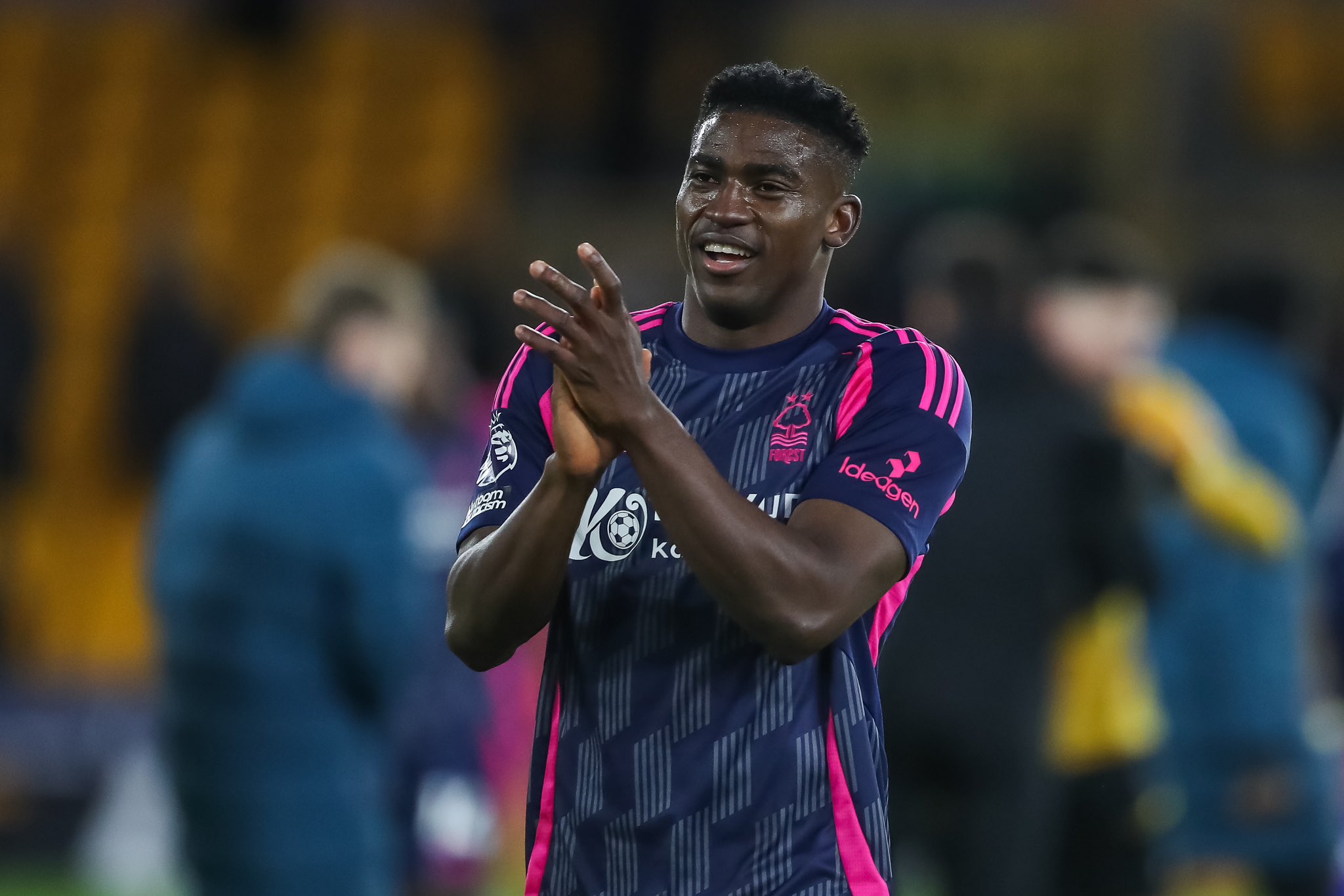 Super Eagles striker Taiwo Awoniyi is reportedly in discussions with West Ham over a potential January transfer from Nottingham Forest.