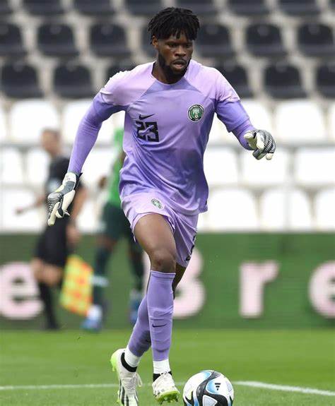 Super Eagles goalkeeper Francis Uzoho rare start for Omonia Nicosia ended abruptly after just 15 minutes due to injury in their 7-0 win over Spartakos Kitiou in the Cyprus Cup on Wednesday.