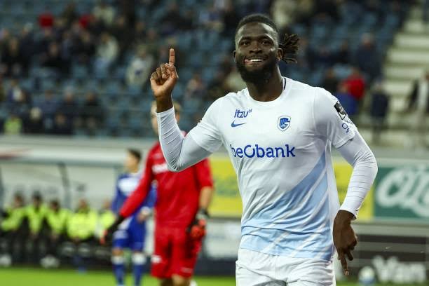 Portuguese giants Benfica have made contact with KRC Genk regarding a potential move for Tolu Arokodare as the January transfer window nears its close.