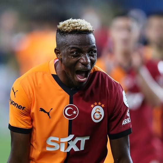 Super Eagles striker Victor Osimhen continued his impressive form, scoring his 15th goal of the season for Galatasaray in their 3-3 draw against Dynamo Kyiv in the Europa League at Rams Park.