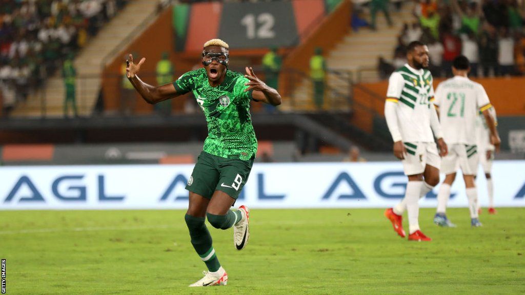 Manchester United’s pursuit of a top striker has taken a thrilling turn, as the club now finds itself with two options of Osimhen or Mateta.